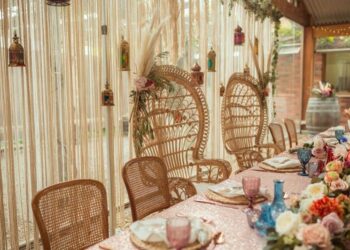 Natural Peacock Chair Wedding Country - On Trend Event Hire