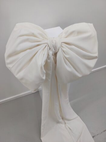 Large bow. Ivory bow. On Trend Event Hire