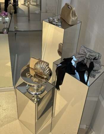 Mirror Plinths - Image 13